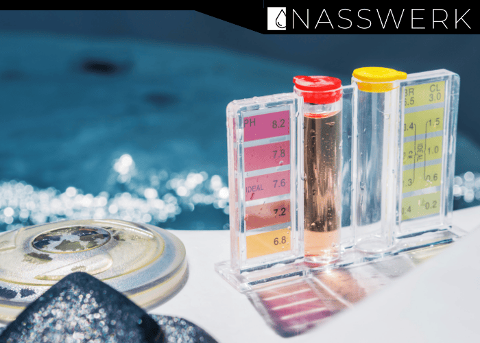 pH-Wert-Teststreifen im Pool: „Teststreifen zur Messung des pH-Werts im Poolwasser“